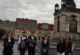  (photo)