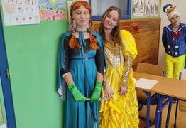  (photo)