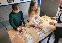  (photo)