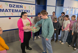  (photo)